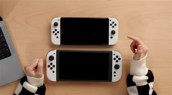 任天堂 Switch 2 模型機(jī)曝光：8 英寸屏幕與磁性 Joy-Con 亮相